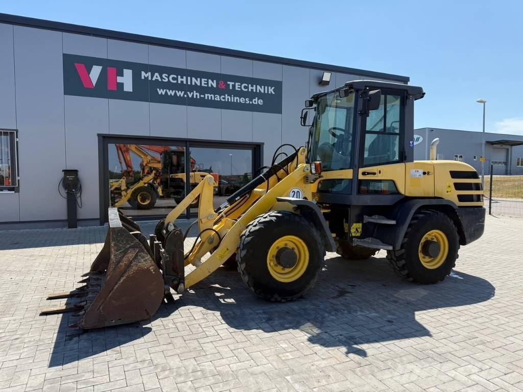 Yanmar V 80  휠로우더
