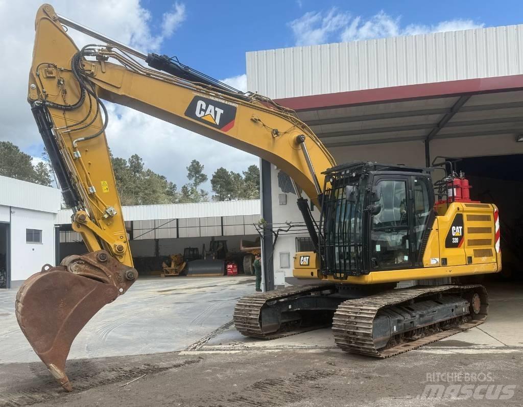 CAT 320 대형 굴삭기 29톤 이상