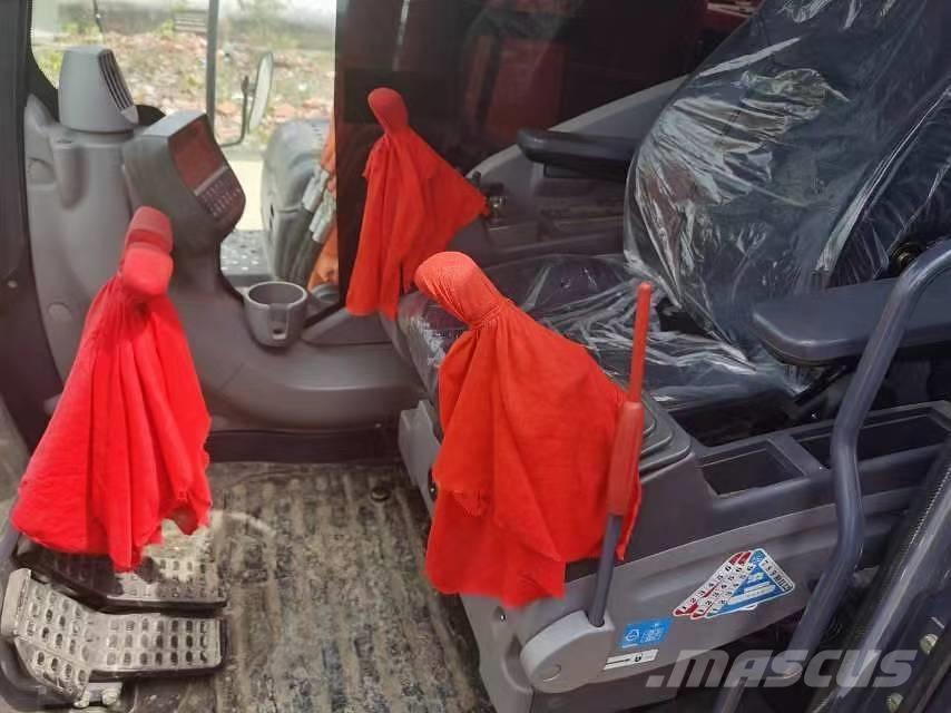 Hitachi ZX 210 대형 굴삭기 29톤 이상