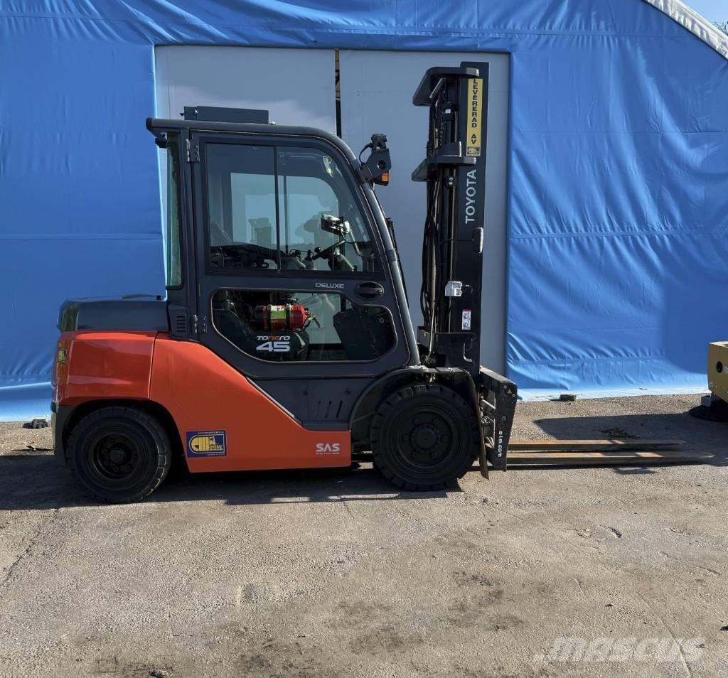 Toyota truck 8 FD40N 디젤 지게차