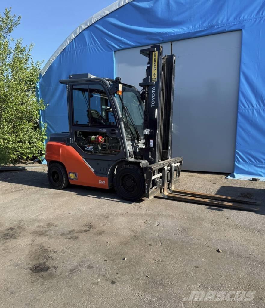 Toyota truck 8 FD40N 디젤 지게차