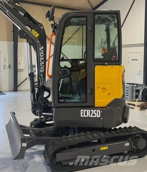 Volvo ECR 25 D 소형 굴삭기 7톤 미만