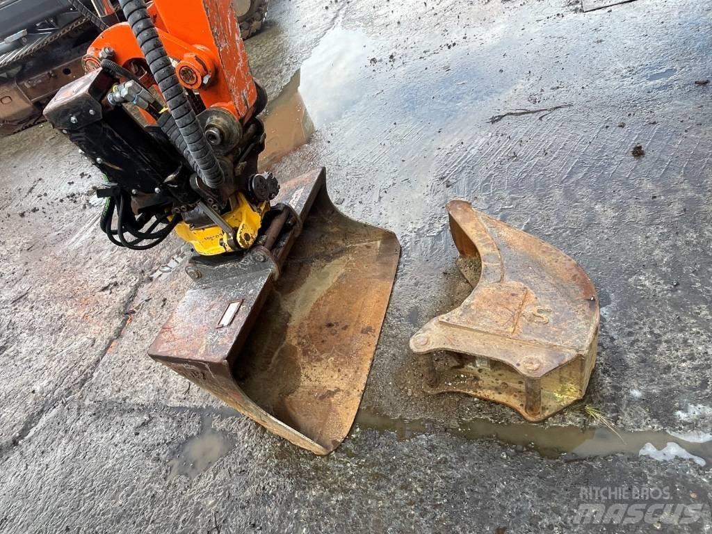 Hitachi ZX 38 U-5 A 소형 굴삭기 7톤 미만