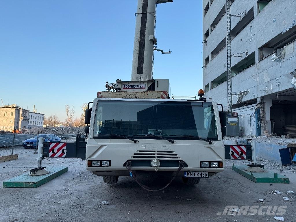 Demag AC 200-1 A/T 크레인