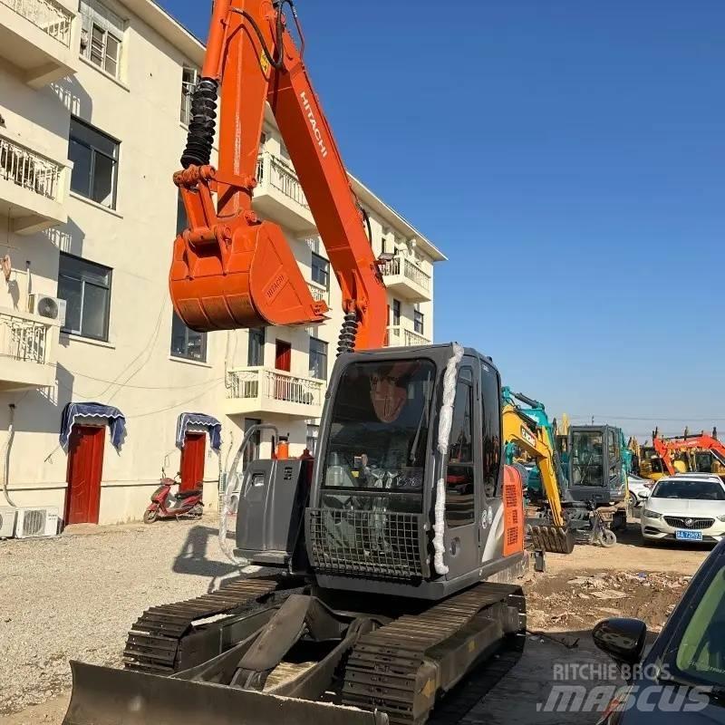 Hitachi ZX 70 소형 굴삭기 7톤 미만