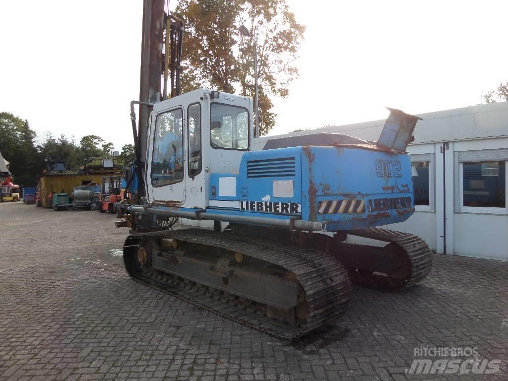 Liebherr 902 중형 드릴 장비
