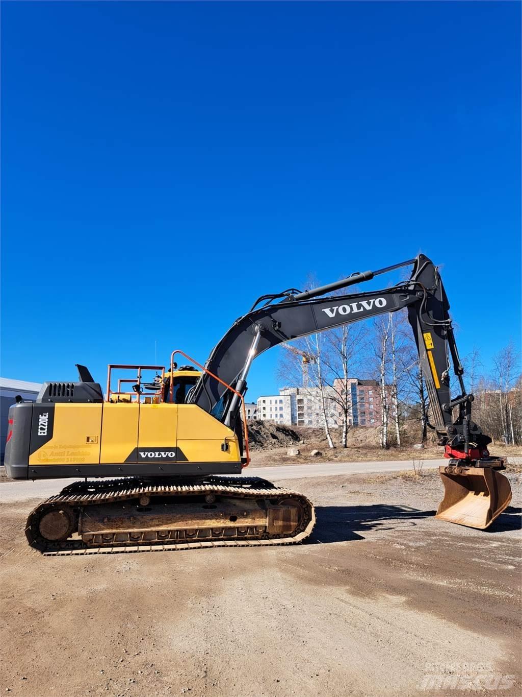 Volvo EC220EL 대형 굴삭기 29톤 이상