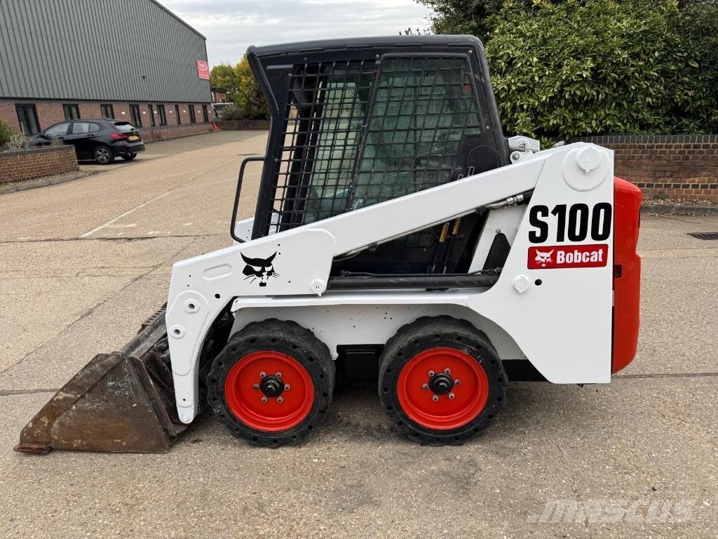 Bobcat S100  스키드로더