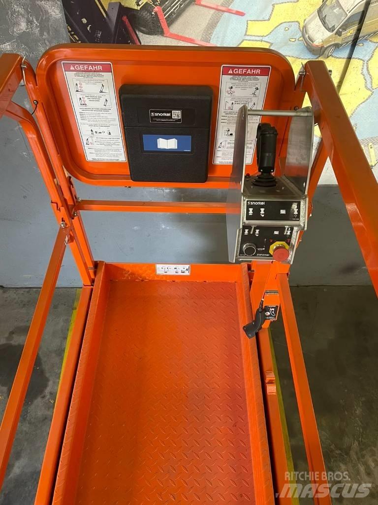 Snorkel S 3226E 가위형 리프트