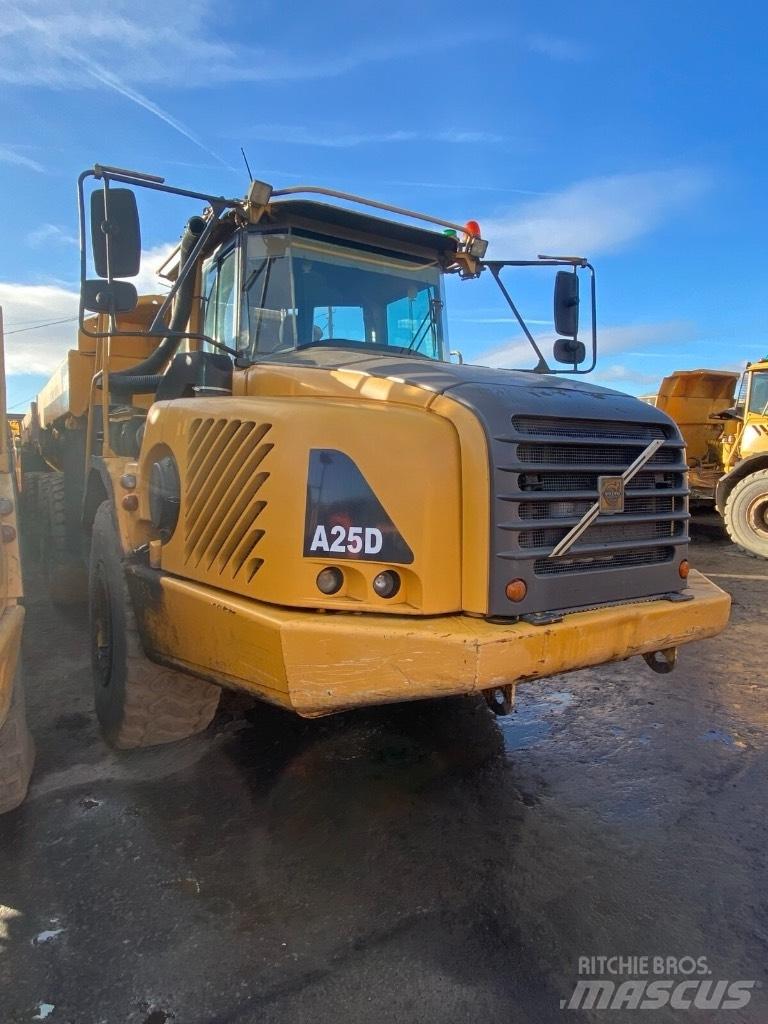 Volvo A 25 D 연결식 홀러