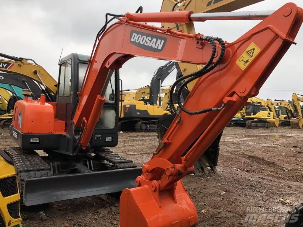 Doosan DH 55 소형 굴삭기 7톤 미만