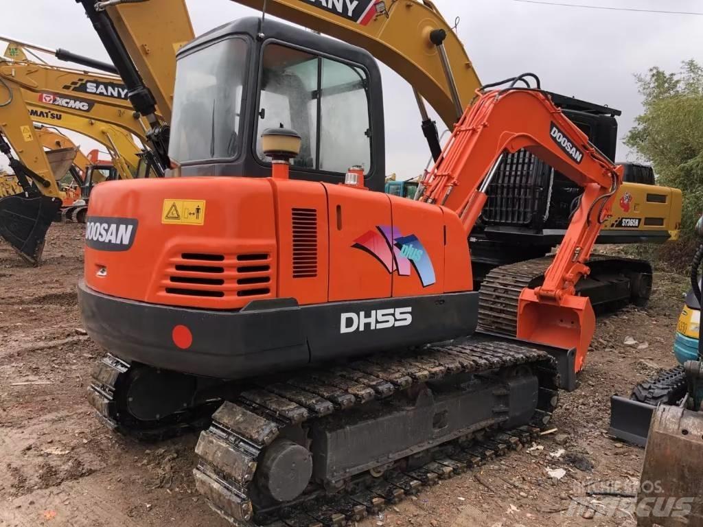 Doosan DH 55 소형 굴삭기 7톤 미만