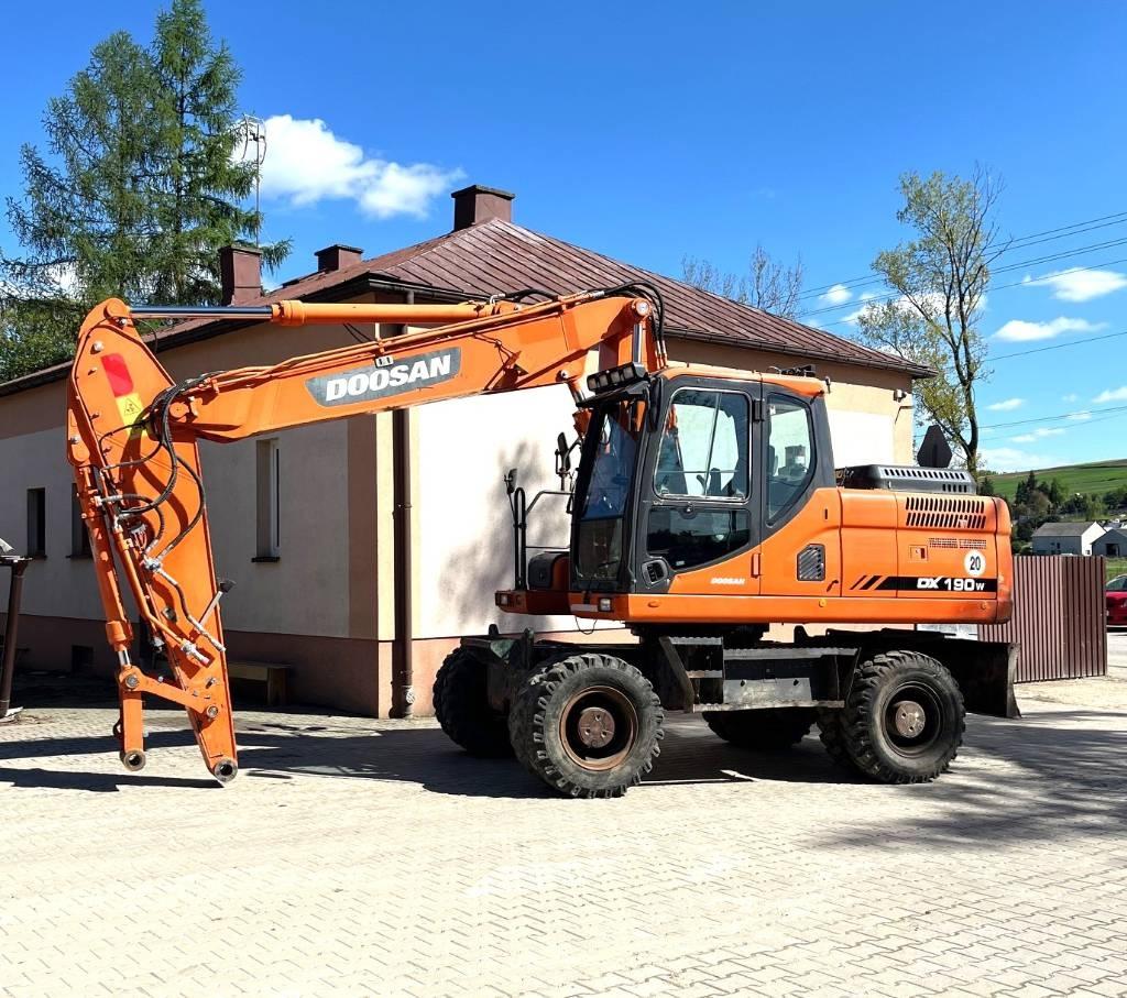 Doosan DX 190 W-3  휠 굴삭기