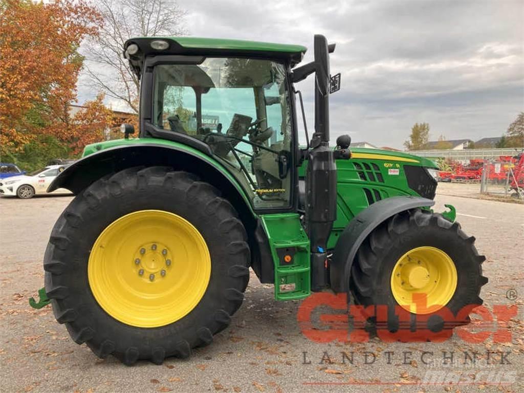 John Deere 6130 R 트랙터
