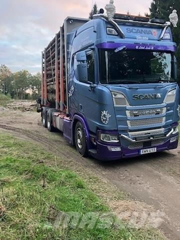 Scania R650B6X4NB 목재 트럭