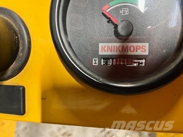 Knikmops KM 130  휠로우더