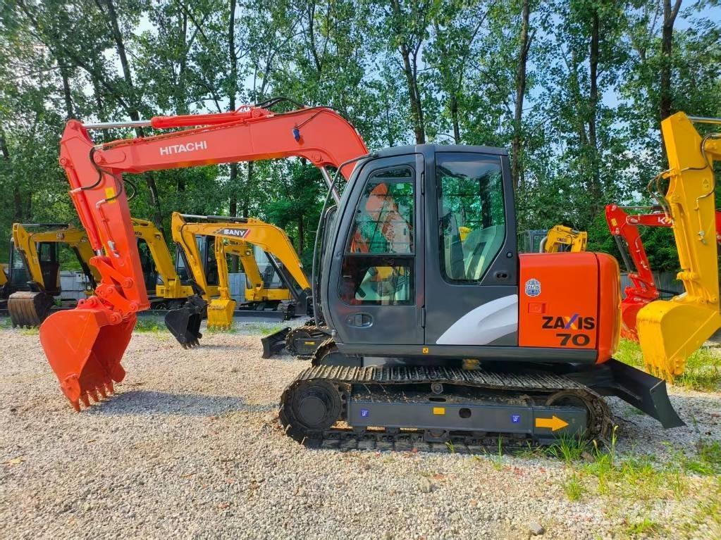 Hitachi ZX 70 소형 굴삭기 7톤 미만