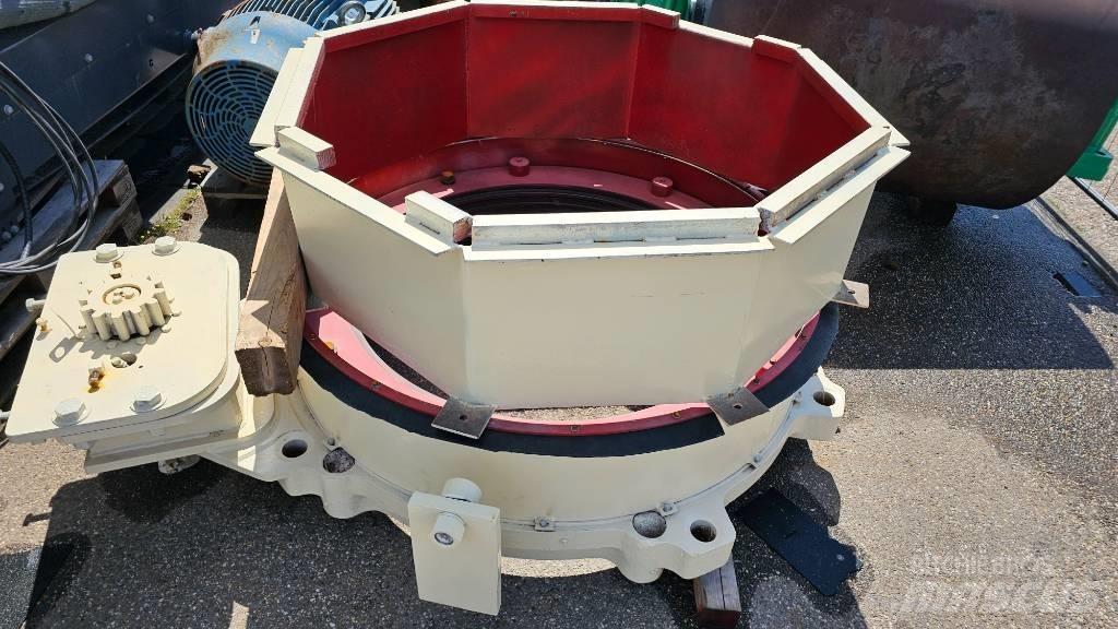 Metso Nordberg HP200 스크리너