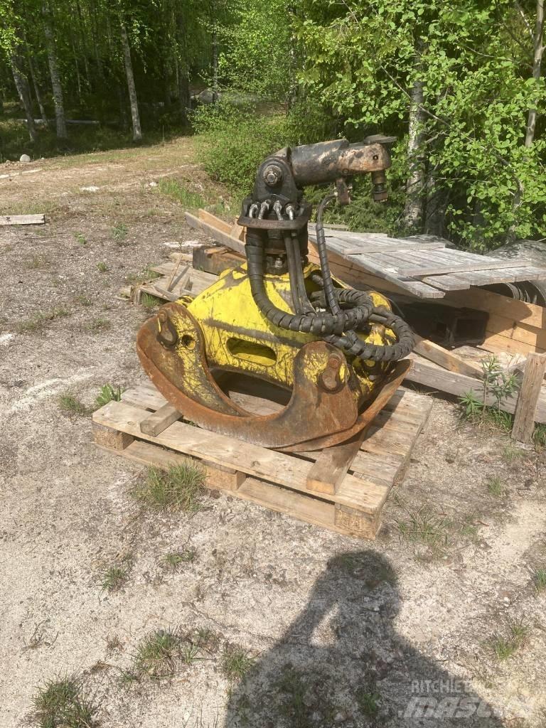 Loglift F118ST9.6 목재 크레인