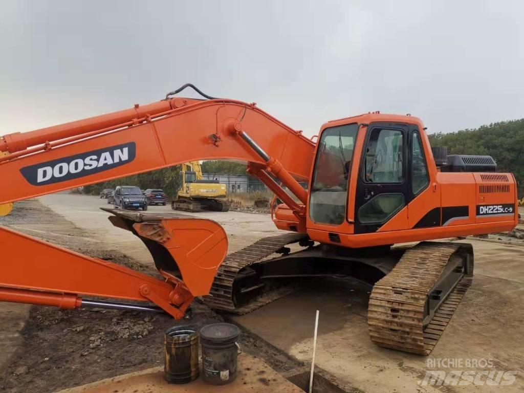 Doosan DH225LC-9 대형 굴삭기 29톤 이상