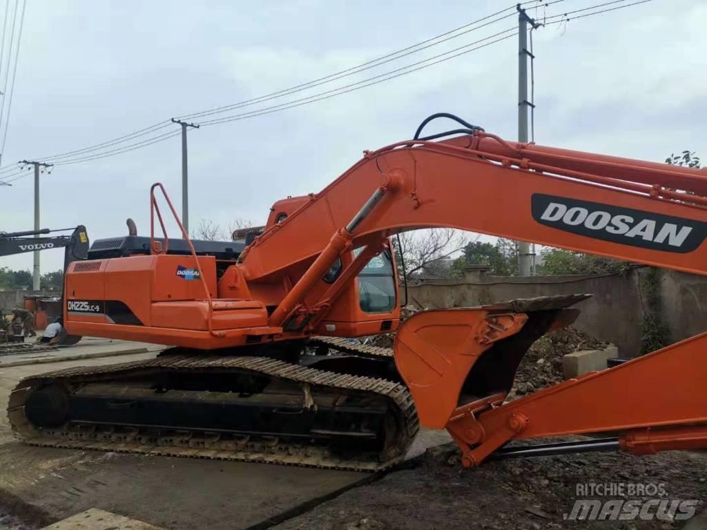 Doosan DH225LC-9 대형 굴삭기 29톤 이상