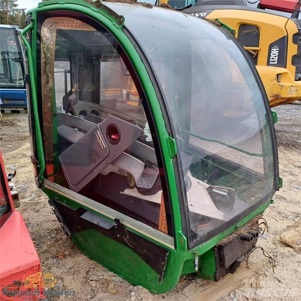 John Deere 1270e 캐빈 및 인테리어