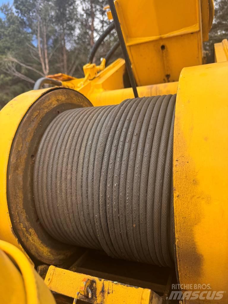 Hitachi ZX135UST 트랙 크레인
