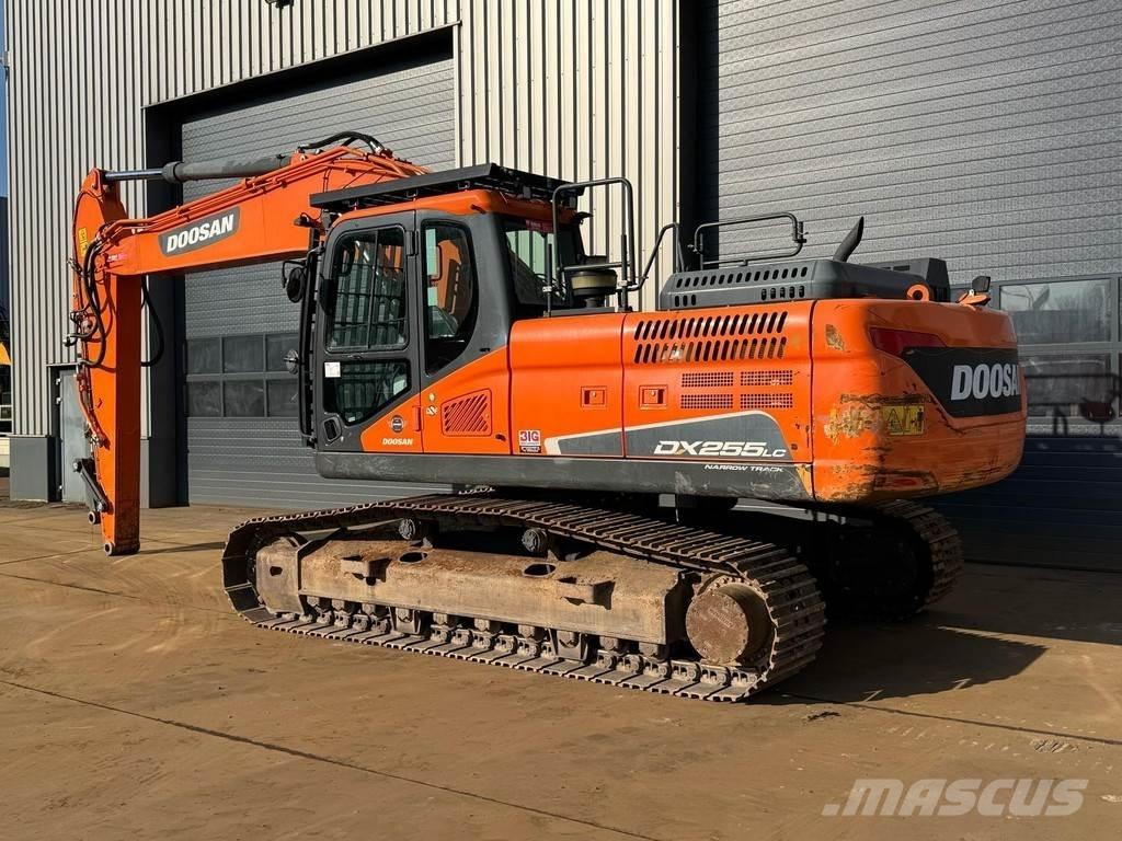 Doosan DX255NLC-5 대형 굴삭기 29톤 이상
