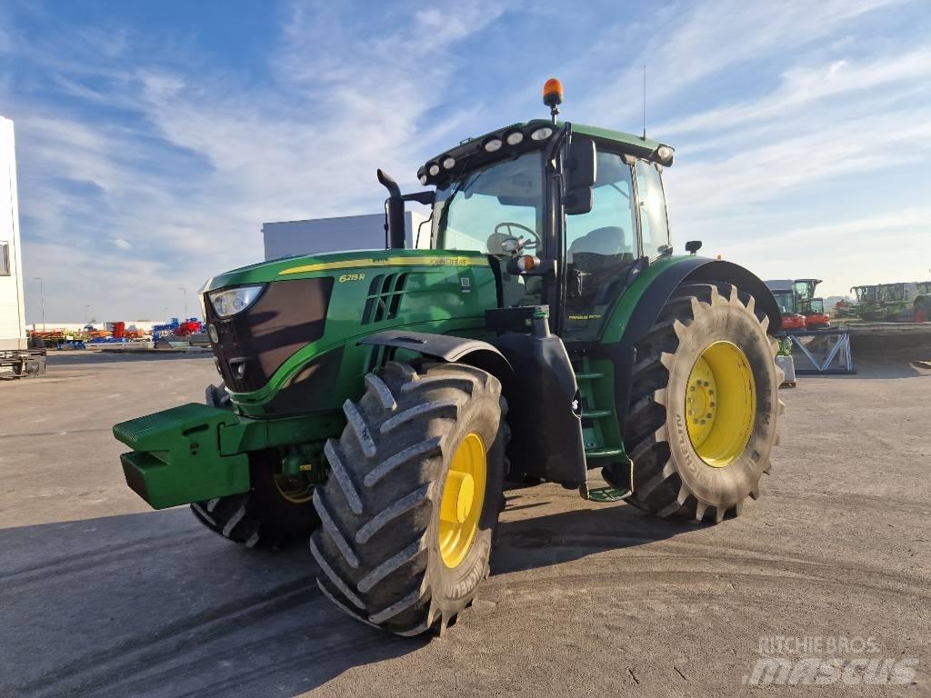John Deere 6215 R 트랙터