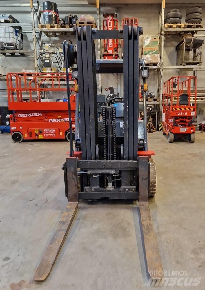 Manitou ME 430 전동 지게차