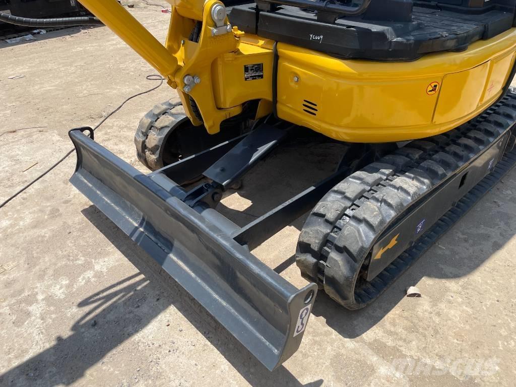 Komatsu PC 20 MR 소형 굴삭기 7톤 미만