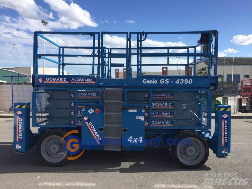 Genie GS 4390 가위형 리프트