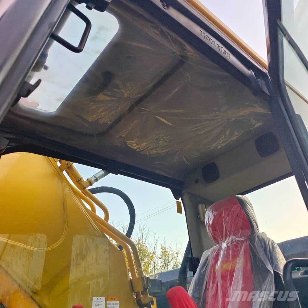 Komatsu PC 450 대형 굴삭기 29톤 이상