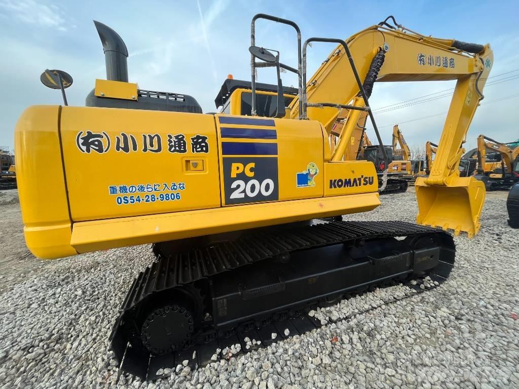 Komatsu PC 200 대형 굴삭기 29톤 이상