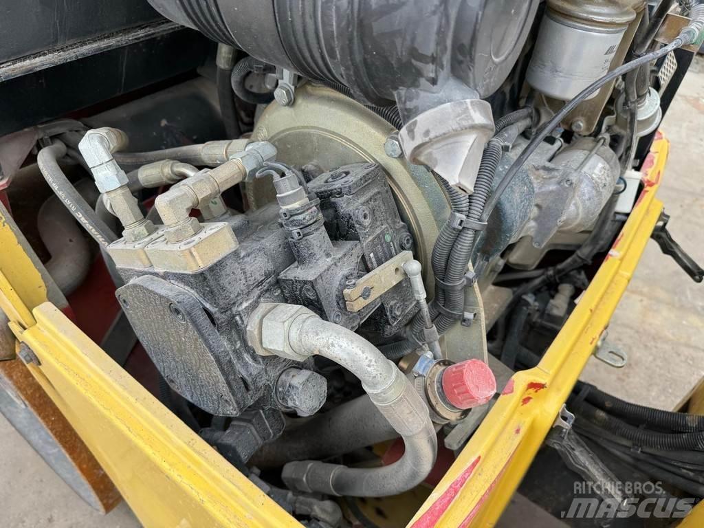 Dynapac CC1100 트윈 드럼 롤러