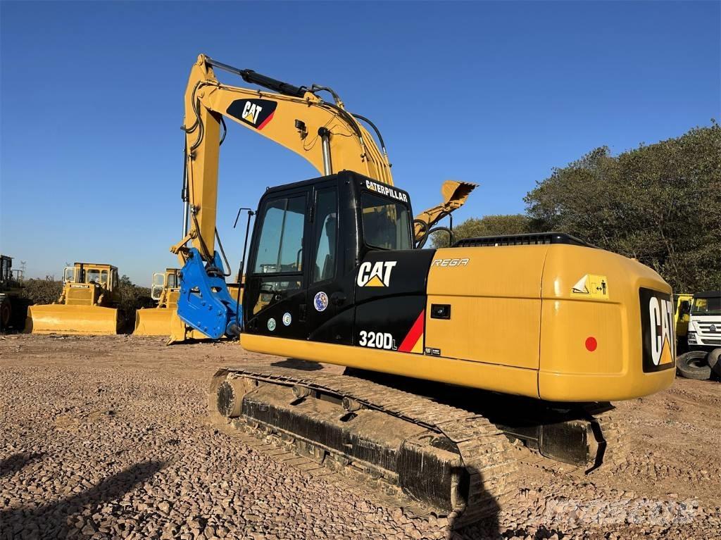 CAT 320 D L 대형 굴삭기 29톤 이상