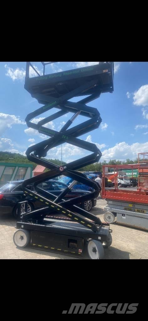 SkyJack SJ III 3226 가위형 리프트