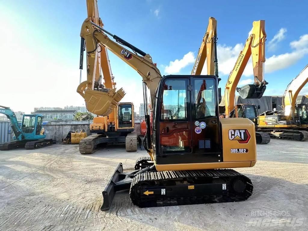 CAT 305.5E2 대형 굴삭기 29톤 이상