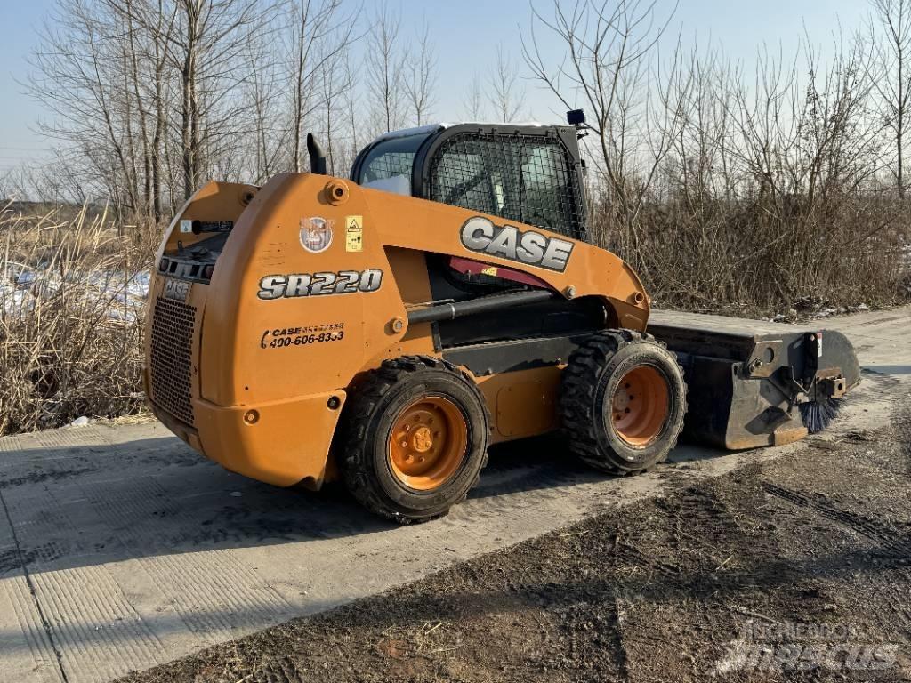 CASE SR220  스키드로더