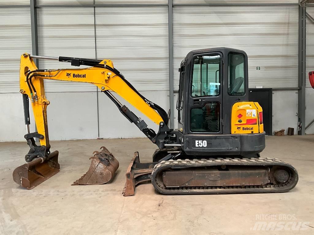 Bobcat E 50 소형 굴삭기 7톤 미만