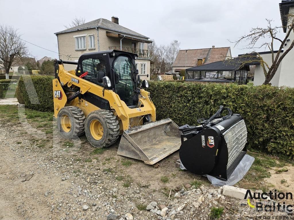 CAT 242 D 3  스키드로더