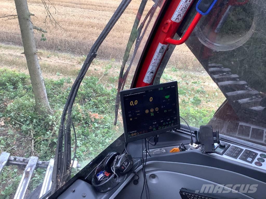 Komatsu 951 원목 하베스터