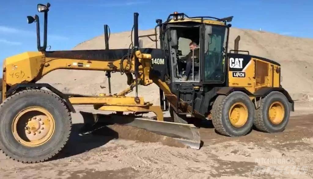 CAT 140M 그레이더