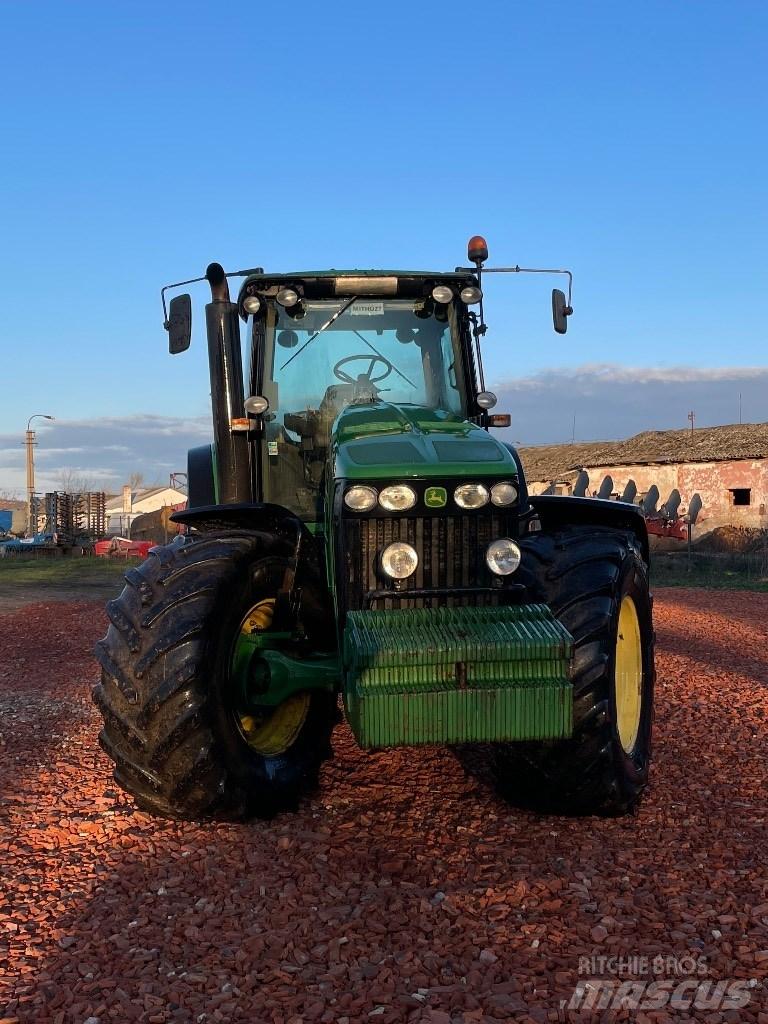 John Deere 8230 트랙터