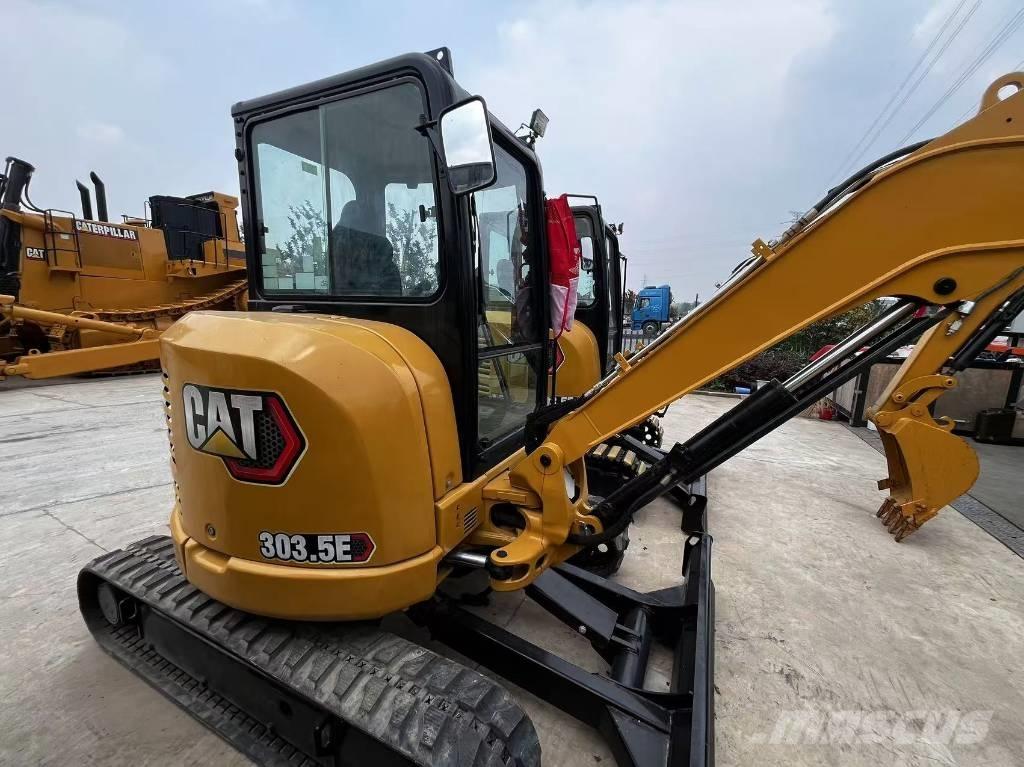 CAT 303.5 E 소형 굴삭기 7톤 미만