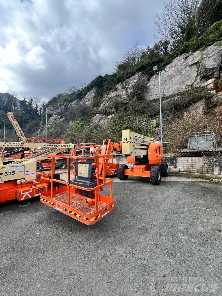 JLG AJ450 관절형 전동이동 리프트