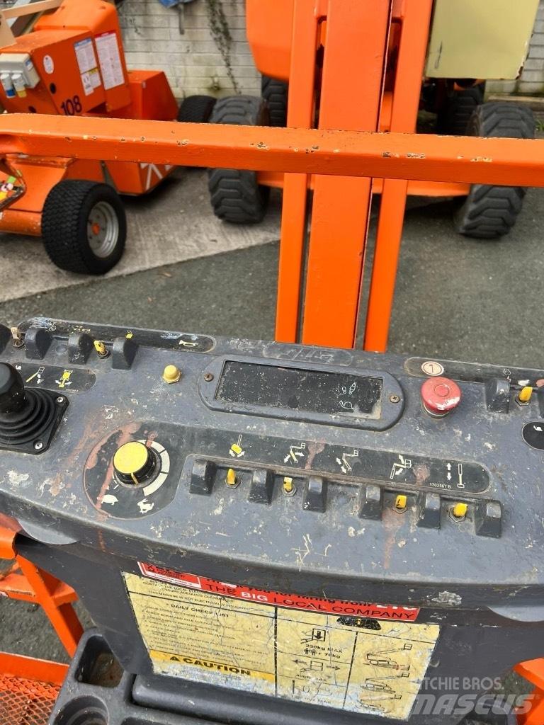 JLG AJ450 관절형 전동이동 리프트
