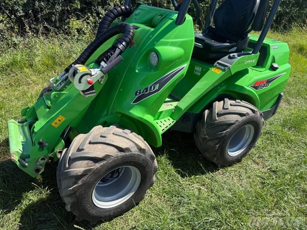 Avant 640  휠로우더