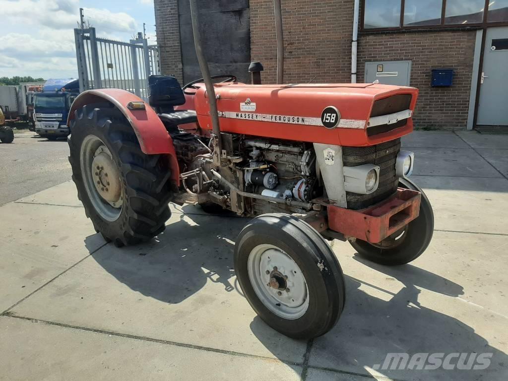 Massey Ferguson 158 트랙터