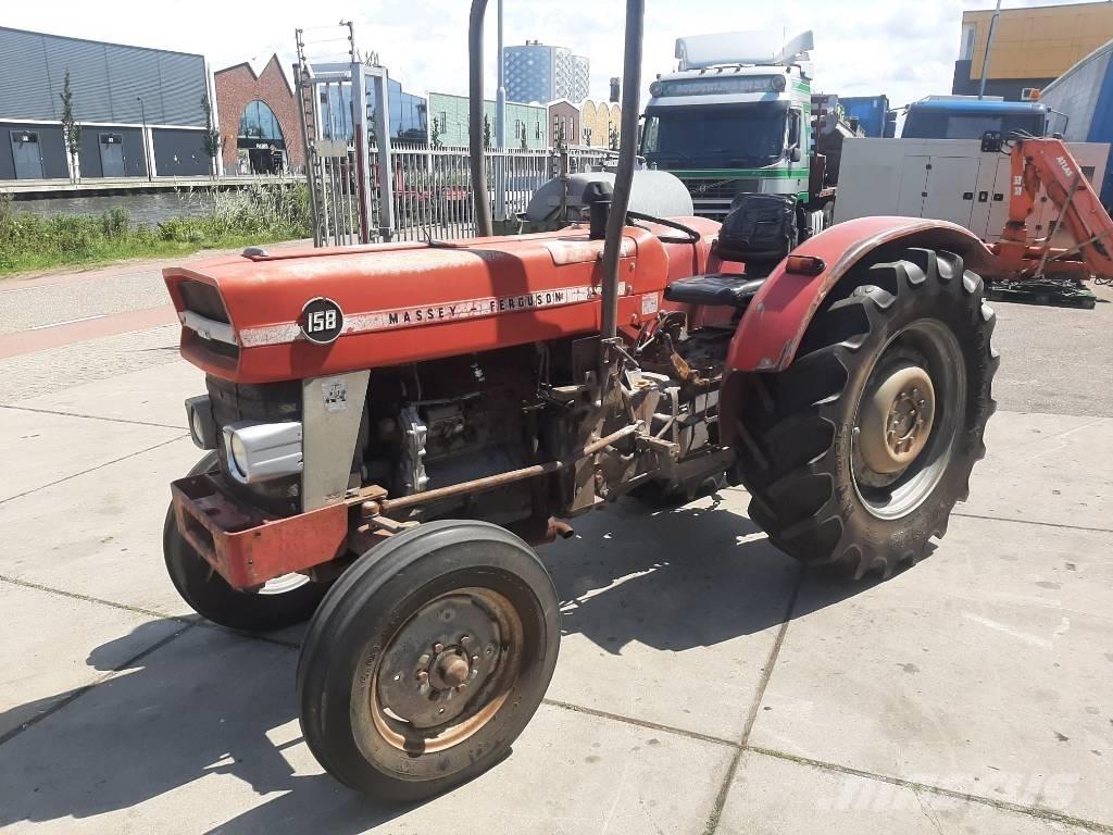 Massey Ferguson 158 트랙터